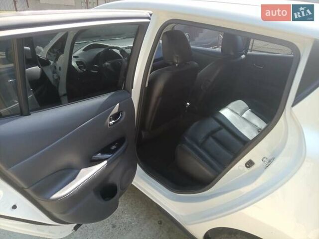 Білий Ніссан Ліф, об'ємом двигуна 0 л та пробігом 160 тис. км за 7000 $, фото 9 на Automoto.ua