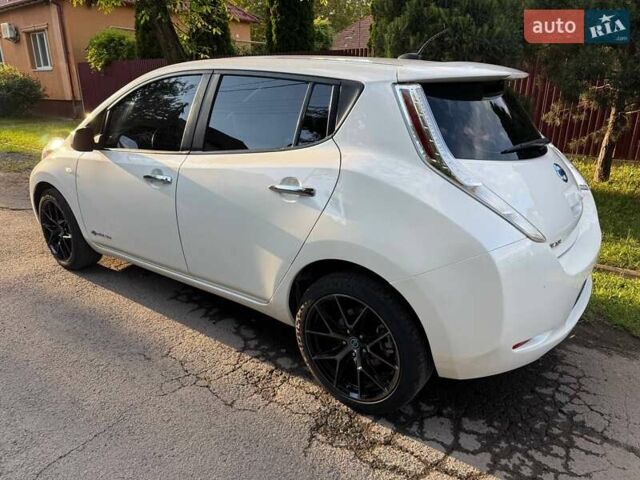 Білий Ніссан Ліф, об'ємом двигуна 0 л та пробігом 85 тис. км за 7800 $, фото 13 на Automoto.ua