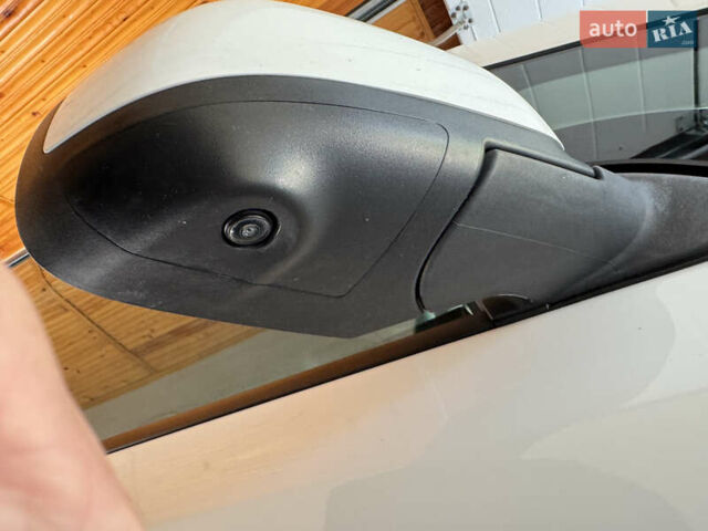 Білий Ніссан Ліф, об'ємом двигуна 0 л та пробігом 93 тис. км за 7900 $, фото 25 на Automoto.ua