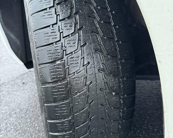 Белый Ниссан Лиф, объемом двигателя 0 л и пробегом 121 тыс. км за 6900 $, фото 22 на Automoto.ua