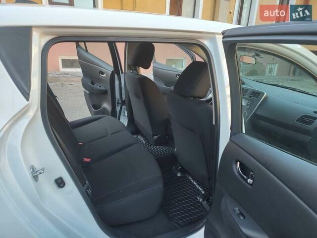 Белый Ниссан Лиф, объемом двигателя 0 л и пробегом 82 тыс. км за 13200 $, фото 8 на Automoto.ua