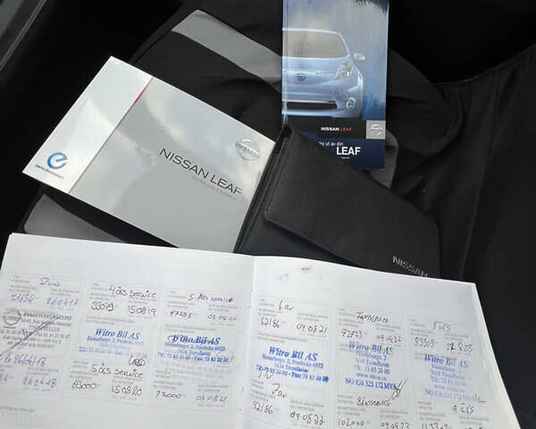 Белый Ниссан Лиф, объемом двигателя 0 л и пробегом 96 тыс. км за 8200 $, фото 16 на Automoto.ua