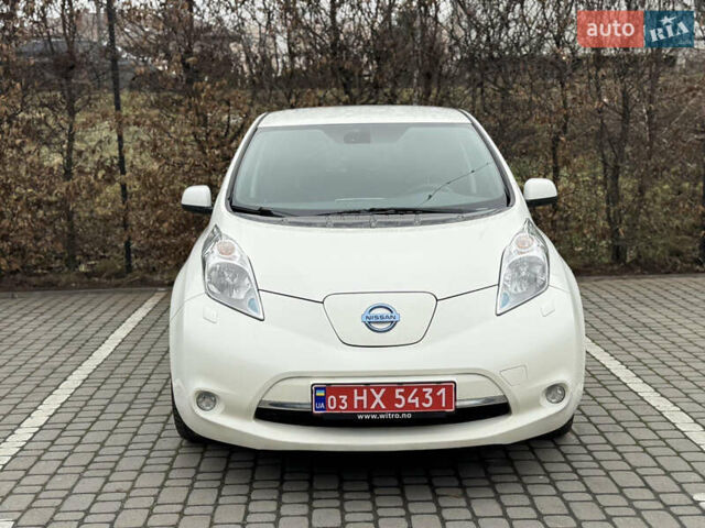 Белый Ниссан Лиф, объемом двигателя 0 л и пробегом 91 тыс. км за 7400 $, фото 16 на Automoto.ua