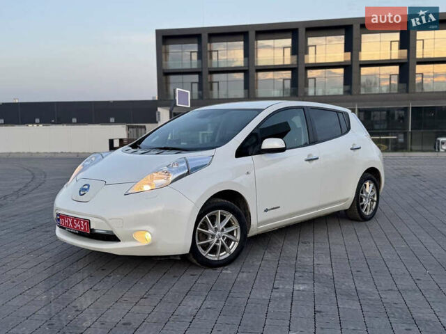 Белый Ниссан Лиф, объемом двигателя 0 л и пробегом 91 тыс. км за 7400 $, фото 2 на Automoto.ua