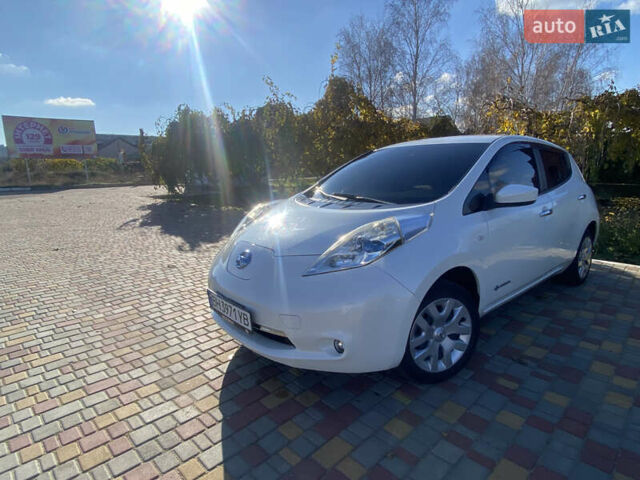 Білий Ніссан Ліф, об'ємом двигуна 0 л та пробігом 53 тис. км за 7700 $, фото 13 на Automoto.ua
