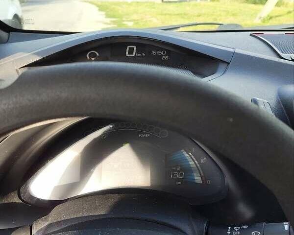 Білий Ніссан Ліф, об'ємом двигуна 0 л та пробігом 104 тис. км за 7200 $, фото 12 на Automoto.ua