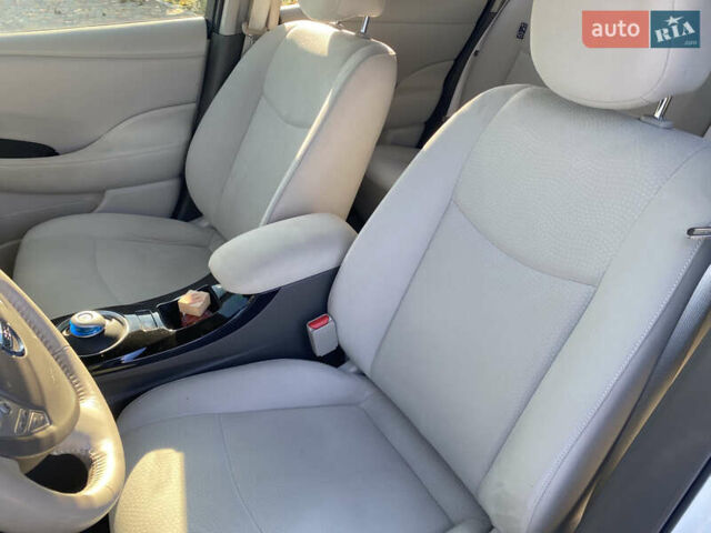 Білий Ніссан Ліф, об'ємом двигуна 0 л та пробігом 53 тис. км за 7700 $, фото 38 на Automoto.ua