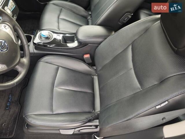 Белый Ниссан Лиф, объемом двигателя 0 л и пробегом 27 тыс. км за 8999 $, фото 38 на Automoto.ua