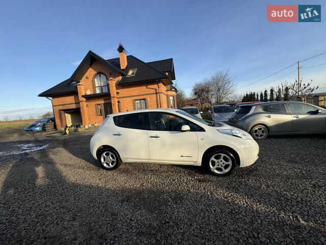 Білий Ніссан Ліф, об'ємом двигуна 0 л та пробігом 154 тис. км за 6500 $, фото 12 на Automoto.ua