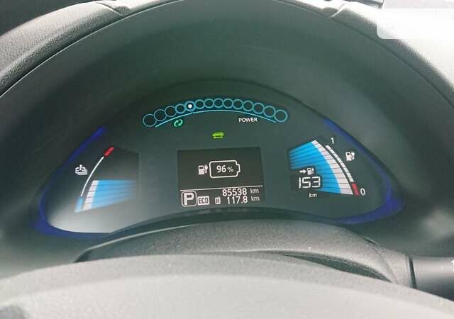 Білий Ніссан Ліф, об'ємом двигуна 0 л та пробігом 86 тис. км за 7200 $, фото 11 на Automoto.ua