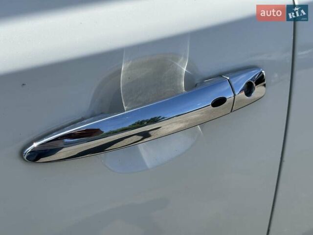 Білий Ніссан Ліф, об'ємом двигуна 0 л та пробігом 114 тис. км за 6690 $, фото 13 на Automoto.ua