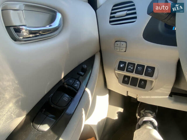 Білий Ніссан Ліф, об'ємом двигуна 0 л та пробігом 53 тис. км за 7700 $, фото 29 на Automoto.ua
