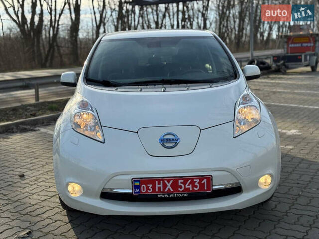 Белый Ниссан Лиф, объемом двигателя 0 л и пробегом 91 тыс. км за 6999 $, фото 29 на Automoto.ua