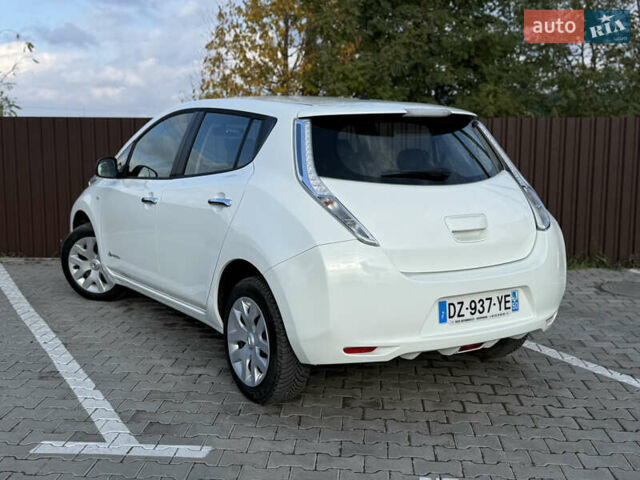 Ниссан Лиф 2016 в Виннице на Automoto.ua Белый Ниссан Лиф, объемом двигателя 0 л и пробегом 23 тыс. км за 7400 $, фото 10 на Automoto.ua