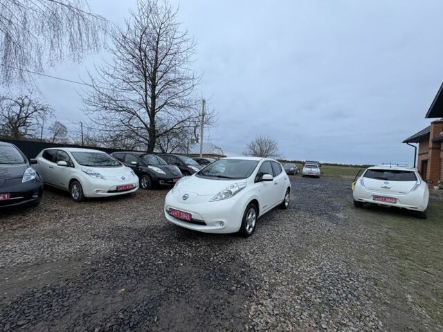 Белый Ниссан Лиф, объемом двигателя 0 л и пробегом 154 тыс. км за 6500 $, фото 9 на Automoto.ua