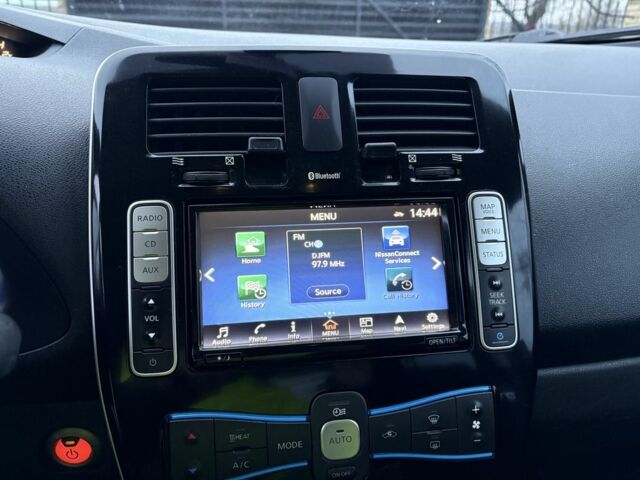 Белый Ниссан Лиф, объемом двигателя 0 л и пробегом 154 тыс. км за 6500 $, фото 19 на Automoto.ua