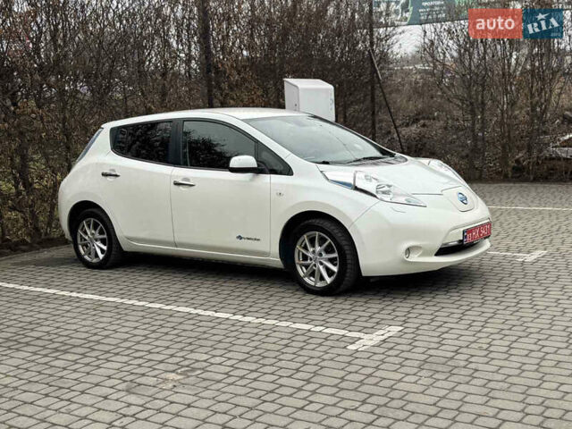 Белый Ниссан Лиф, объемом двигателя 0 л и пробегом 91 тыс. км за 7400 $, фото 15 на Automoto.ua