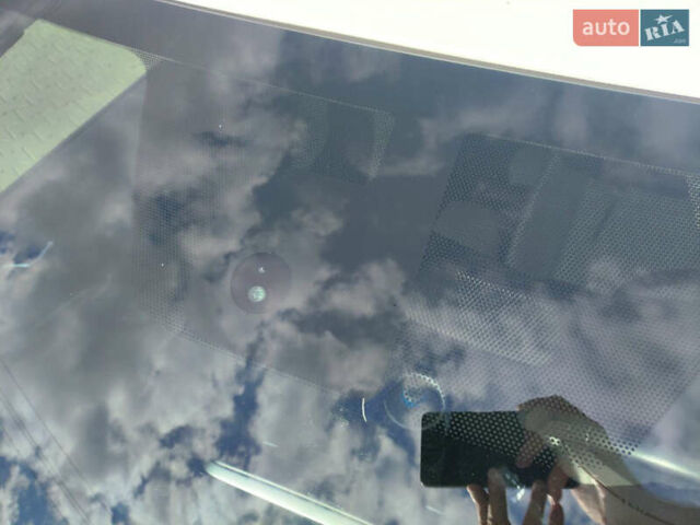 Белый Ниссан Лиф, объемом двигателя 0 л и пробегом 165 тыс. км за 7300 $, фото 21 на Automoto.ua