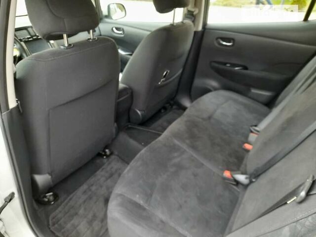 Білий Ніссан Ліф, об'ємом двигуна 0 л та пробігом 120 тис. км за 7200 $, фото 8 на Automoto.ua