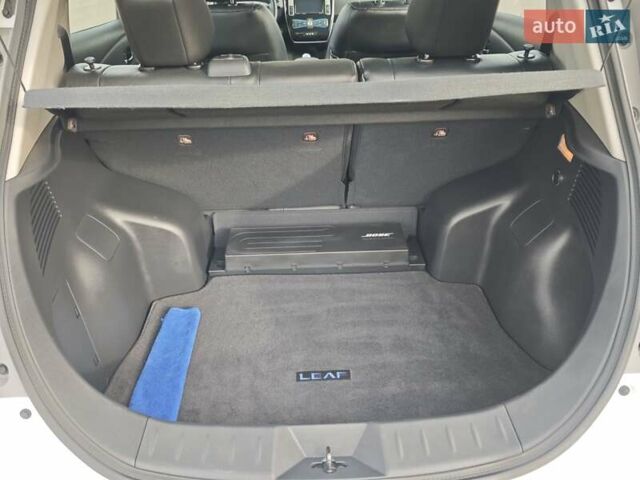 Белый Ниссан Лиф, объемом двигателя 0 л и пробегом 27 тыс. км за 8999 $, фото 35 на Automoto.ua