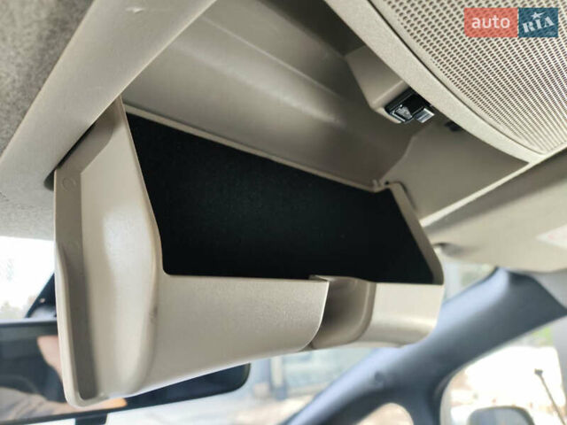 Белый Ниссан Лиф, объемом двигателя 0 л и пробегом 165 тыс. км за 7300 $, фото 11 на Automoto.ua