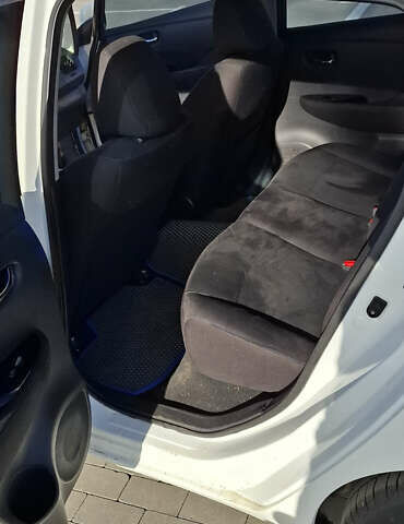 Білий Ніссан Ліф, об'ємом двигуна 0 л та пробігом 103 тис. км за 7999 $, фото 8 на Automoto.ua