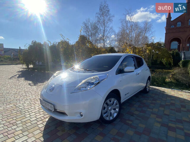 Білий Ніссан Ліф, об'ємом двигуна 0 л та пробігом 53 тис. км за 7700 $, фото 43 на Automoto.ua