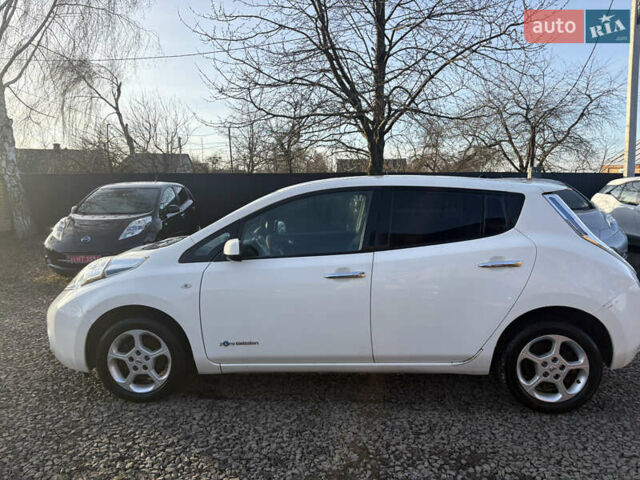 Білий Ніссан Ліф, об'ємом двигуна 0 л та пробігом 154 тис. км за 6500 $, фото 7 на Automoto.ua