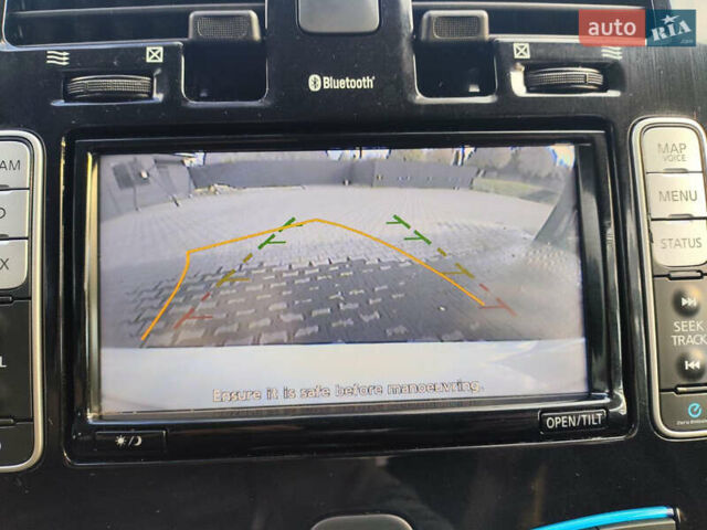 Белый Ниссан Лиф, объемом двигателя 0 л и пробегом 165 тыс. км за 7300 $, фото 17 на Automoto.ua