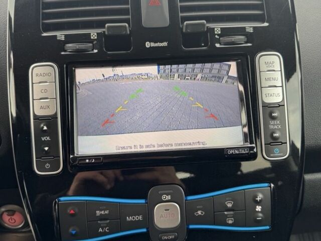 Білий Ніссан Ліф, об'ємом двигуна 0 л та пробігом 125 тис. км за 7400 $, фото 12 на Automoto.ua