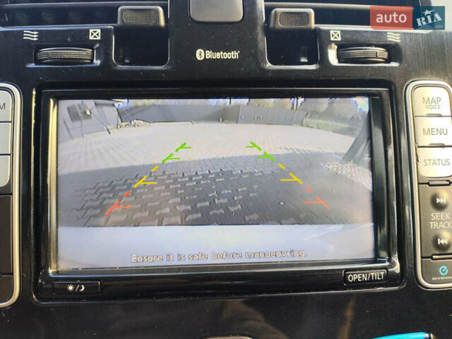 Белый Ниссан Лиф, объемом двигателя 0 л и пробегом 165 тыс. км за 7300 $, фото 13 на Automoto.ua