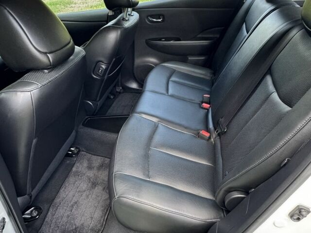 Белый Ниссан Лиф, объемом двигателя 0 л и пробегом 69 тыс. км за 8500 $, фото 9 на Automoto.ua