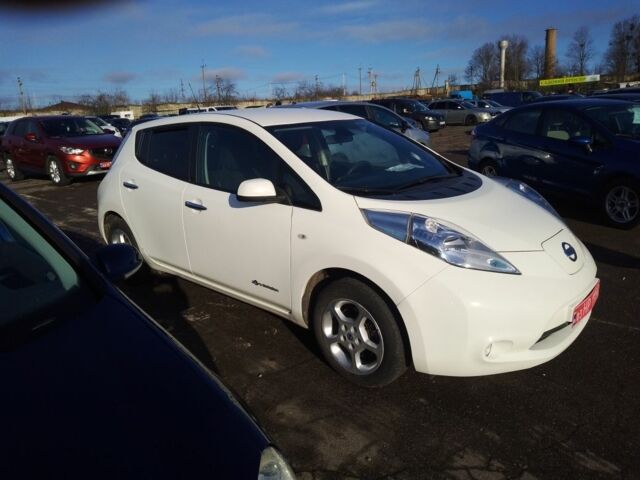 Белый Ниссан Лиф, объемом двигателя 0 л и пробегом 220 тыс. км за 6500 $, фото 1 на Automoto.ua