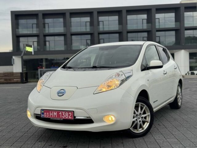 Білий Ніссан Ліф, об'ємом двигуна 0 л та пробігом 125 тис. км за 7400 $, фото 17 на Automoto.ua
