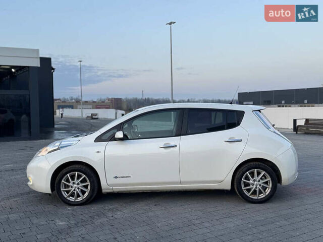 Белый Ниссан Лиф, объемом двигателя 0 л и пробегом 91 тыс. км за 7400 $, фото 12 на Automoto.ua