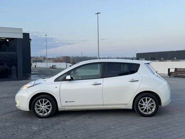 Белый Ниссан Лиф, объемом двигателя 0 л и пробегом 91 тыс. км за 7400 $, фото 14 на Automoto.ua