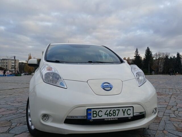 Білий Ніссан Ліф, об'ємом двигуна 0 л та пробігом 20 тис. км за 9200 $, фото 1 на Automoto.ua