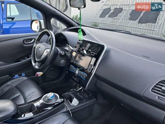 Білий Ніссан Ліф, об'ємом двигуна 0 л та пробігом 109 тис. км за 9500 $, фото 13 на Automoto.ua