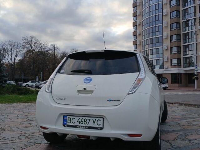 Білий Ніссан Ліф, об'ємом двигуна 0 л та пробігом 20 тис. км за 9200 $, фото 2 на Automoto.ua