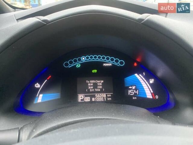 Белый Ниссан Лиф, объемом двигателя 0 л и пробегом 56 тыс. км за 7400 $, фото 14 на Automoto.ua