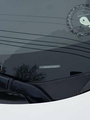 Белый Ниссан Лиф, объемом двигателя 0 л и пробегом 43 тыс. км за 16700 $, фото 15 на Automoto.ua