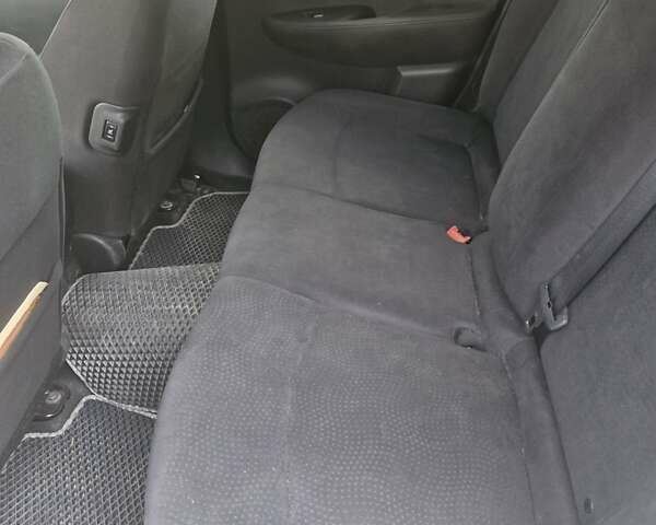 Белый Ниссан Лиф, объемом двигателя 0 л и пробегом 111 тыс. км за 8200 $, фото 4 на Automoto.ua