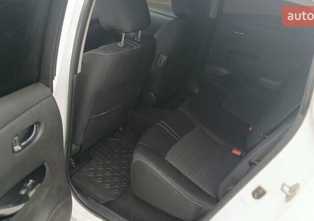 Білий Ніссан Ліф, об'ємом двигуна 0 л та пробігом 140 тис. км за 5000 $, фото 10 на Automoto.ua