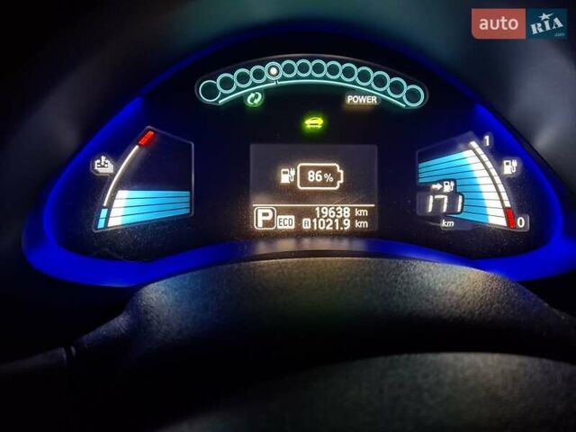 Белый Ниссан Лиф, объемом двигателя 0 л и пробегом 19 тыс. км за 8200 $, фото 18 на Automoto.ua