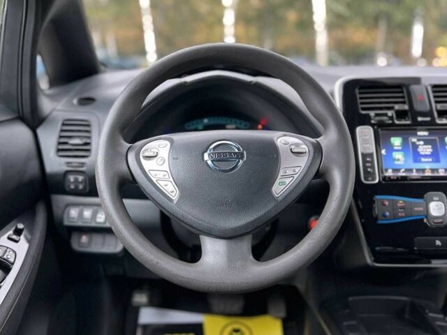 Білий Ніссан Ліф, об'ємом двигуна 0 л та пробігом 107 тис. км за 7700 $, фото 11 на Automoto.ua