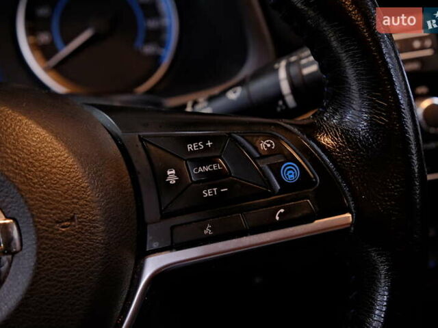 Белый Ниссан Лиф, объемом двигателя 0 л и пробегом 121 тыс. км за 14900 $, фото 31 на Automoto.ua