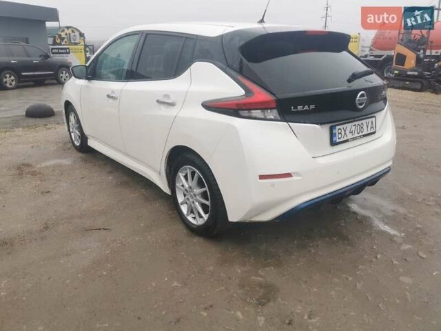 Белый Ниссан Лиф, объемом двигателя 0 л и пробегом 138 тыс. км за 11600 $, фото 2 на Automoto.ua