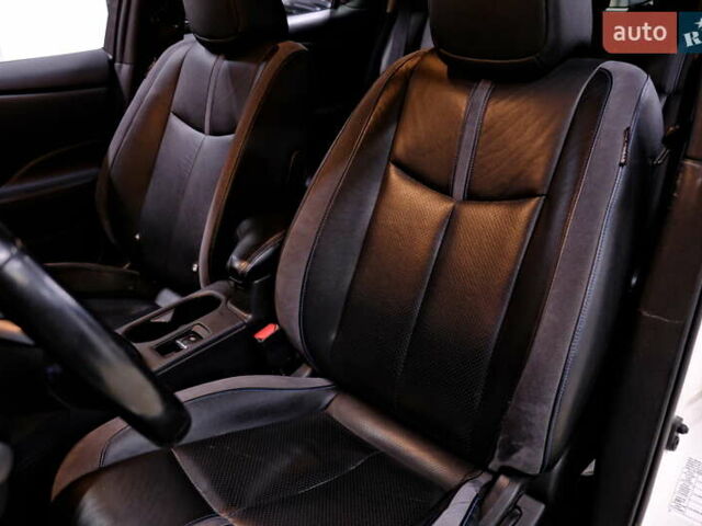 Белый Ниссан Лиф, объемом двигателя 0 л и пробегом 121 тыс. км за 14900 $, фото 35 на Automoto.ua