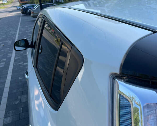 Білий Ніссан Ліф, об'ємом двигуна 0 л та пробігом 96 тис. км за 9500 $, фото 50 на Automoto.ua