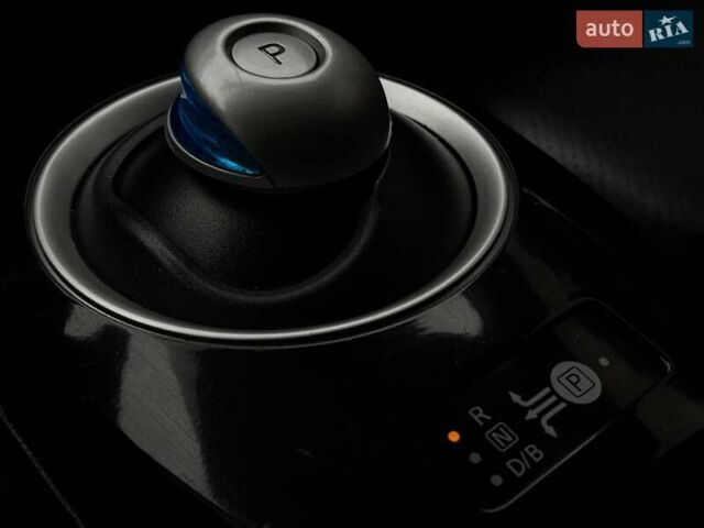 Белый Ниссан Лиф, объемом двигателя 0 л и пробегом 138 тыс. км за 6799 $, фото 14 на Automoto.ua